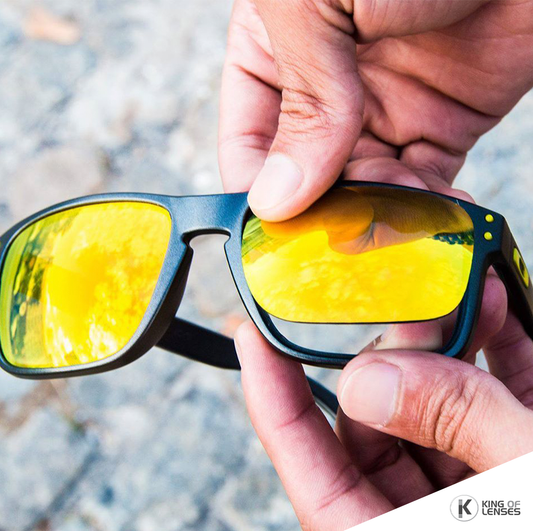 Como fazer a troca das lentes de um óculos de sol